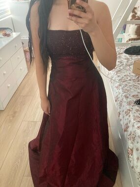 Scott McClintock Strapless Wine-Red Evening Gown